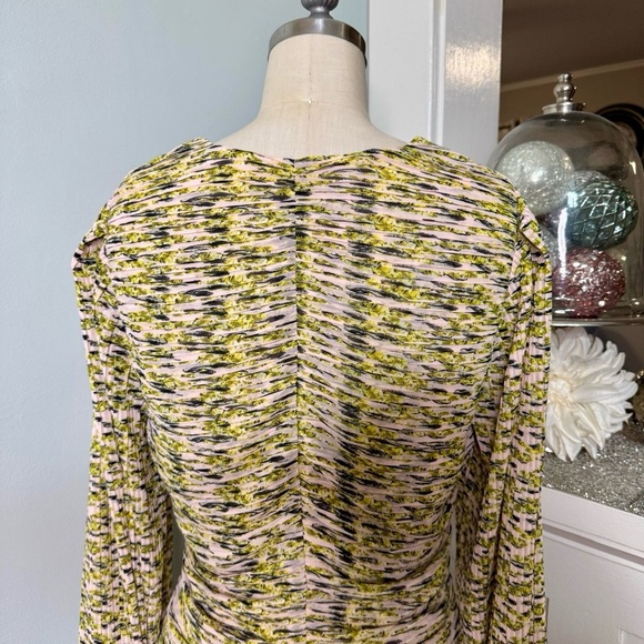 White House Black Market Long Sleeve Pleated Blouse Pink Yellow Floral 8 NWT - Picture 11 of 16
